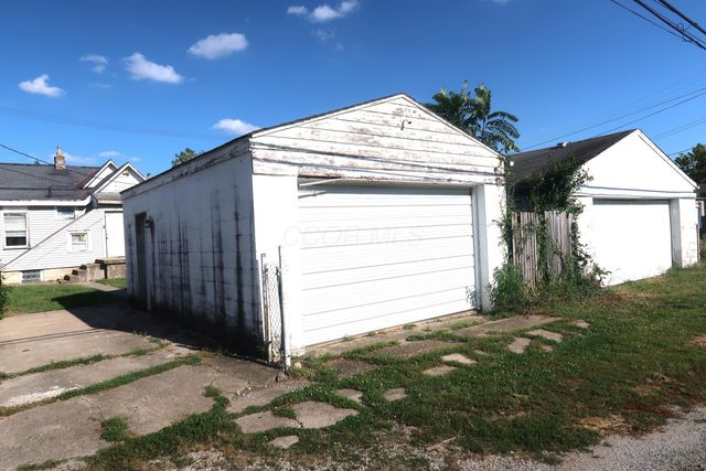 97 S Oakley Avenue, Columbus, OH 43204