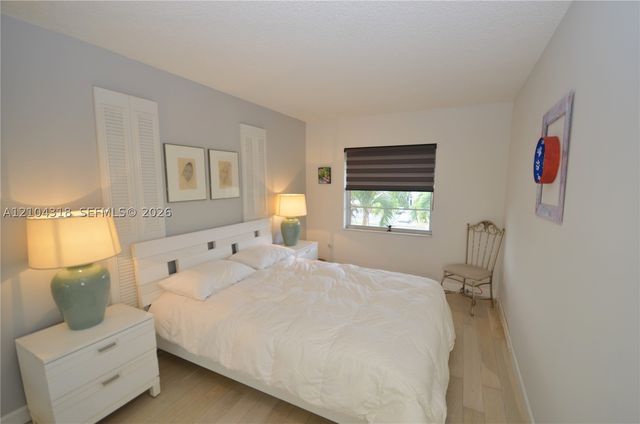5180 E Sabal Palm Blvd 340, Tamarac, FL 33319