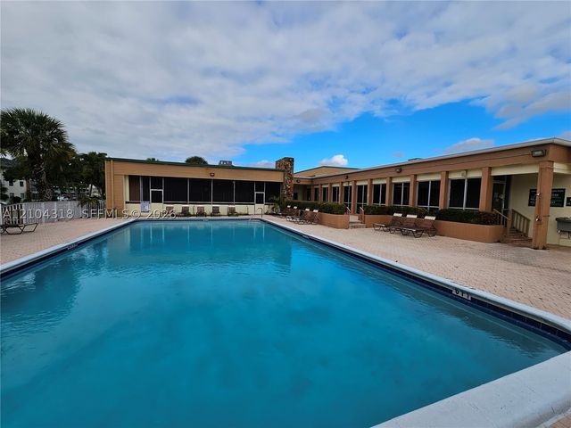 5180 E Sabal Palm Blvd 340, Tamarac, FL 33319