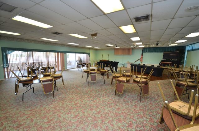 5180 E Sabal Palm Blvd 340, Tamarac, FL 33319