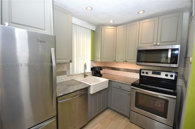 5180 E Sabal Palm Blvd 340, Tamarac, FL 33319