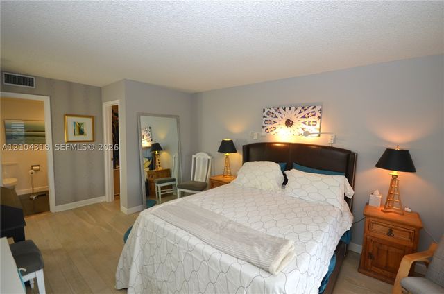 5180 E Sabal Palm Blvd 340, Tamarac, FL 33319