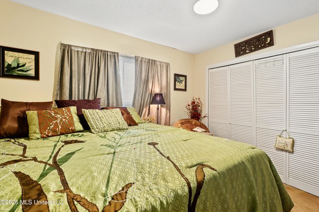 119 Muirfield Court, Ocean Springs, MS 39564