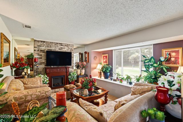 119 Muirfield Court, Ocean Springs, MS 39564