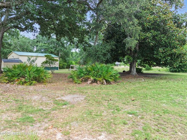 119 Muirfield Court, Ocean Springs, MS 39564