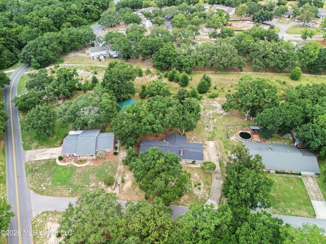 119 Muirfield Court, Ocean Springs, MS 39564