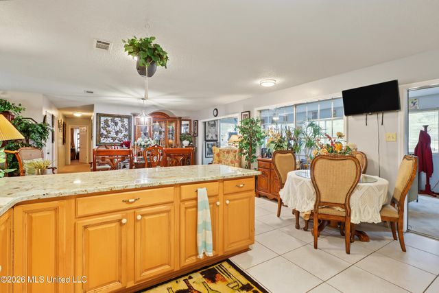 119 Muirfield Court, Ocean Springs, MS 39564