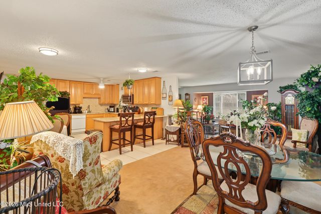 119 Muirfield Court, Ocean Springs, MS 39564