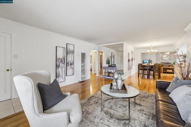 18 E Madill St, Antioch, CA 94509