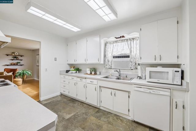 18 E Madill St, Antioch, CA 94509