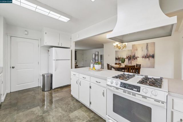 18 E Madill St, Antioch, CA 94509