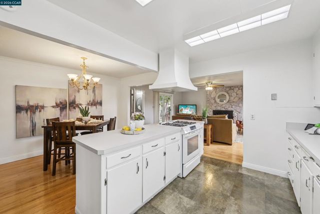 18 E Madill St, Antioch, CA 94509