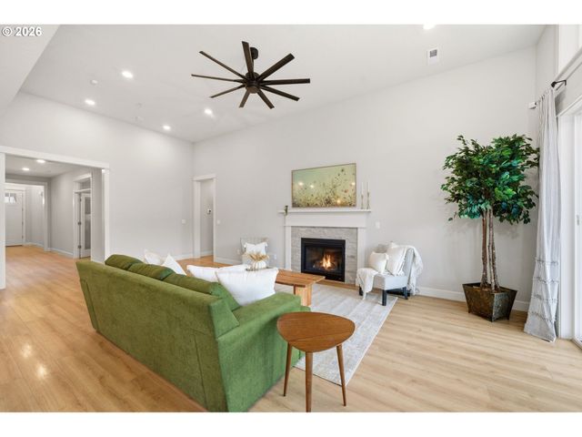 1721 Nw HANCOCK Dr, Camas, WA 98607