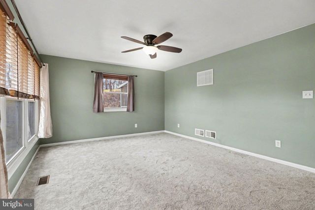 1949 MILLERSVILLE RD, Lancaster, PA 17603