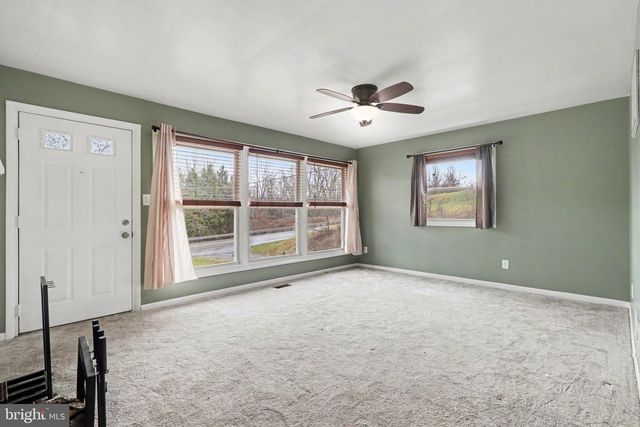 1949 MILLERSVILLE RD, Lancaster, PA 17603