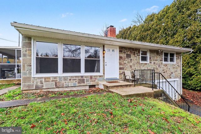 1949 MILLERSVILLE RD, Lancaster, PA 17603