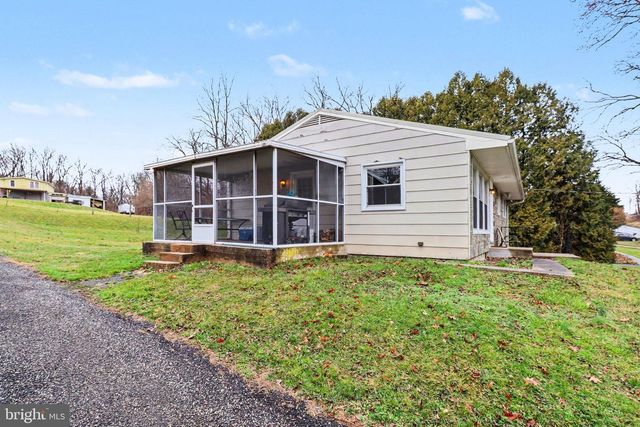 1949 MILLERSVILLE RD, Lancaster, PA 17603