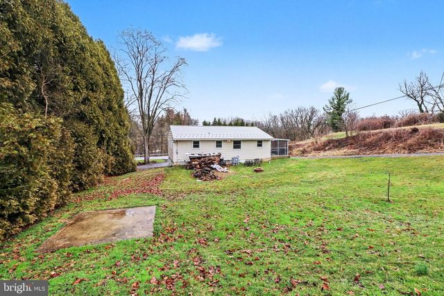 1949 MILLERSVILLE RD, Lancaster, PA 17603