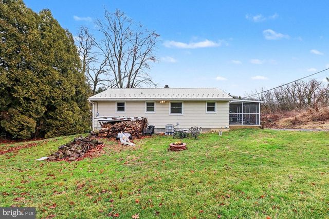 1949 MILLERSVILLE RD, Lancaster, PA 17603