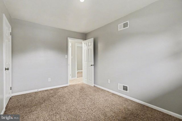 1949 MILLERSVILLE RD, Lancaster, PA 17603