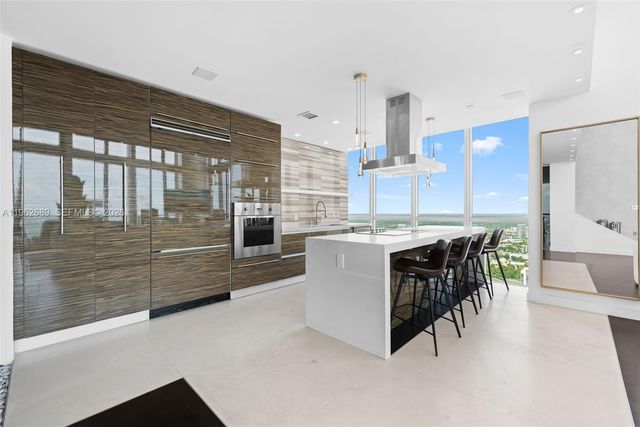 1100 Biscayne Boulevard 5706, Miami, FL 33132