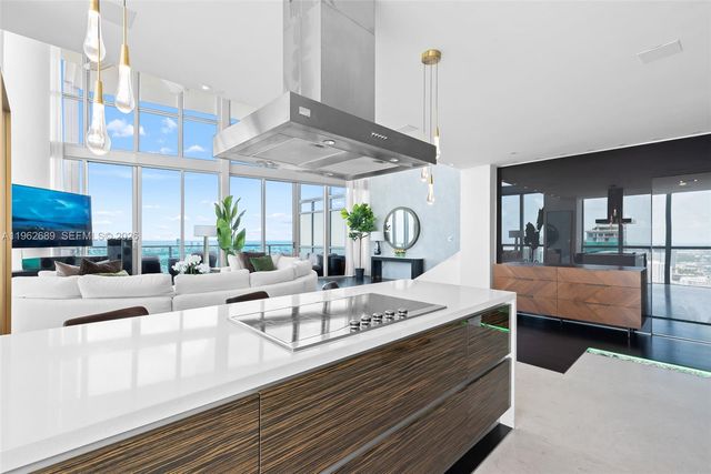 1100 Biscayne Boulevard 5706, Miami, FL 33132