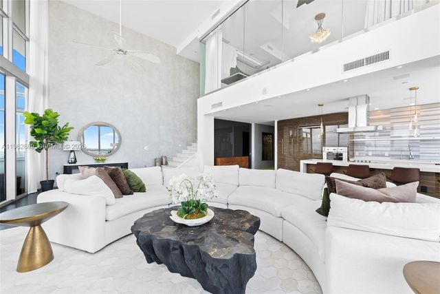 1100 Biscayne Boulevard 5706, Miami, FL 33132