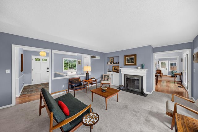 1516 Woodland Drive SW, Rochester, MN 55902