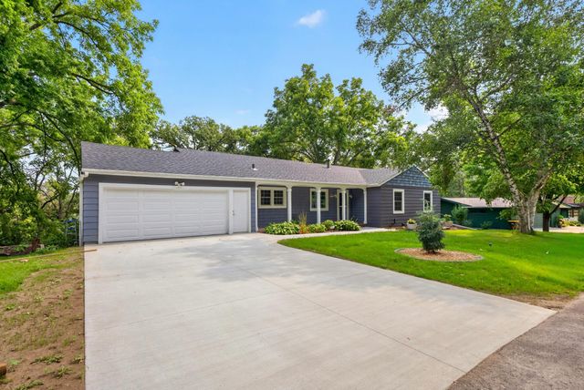 1516 Woodland Drive SW, Rochester, MN 55902