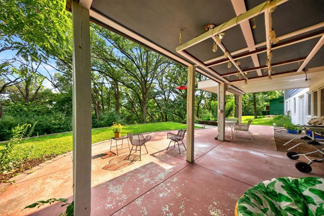 1516 Woodland Drive SW, Rochester, MN 55902