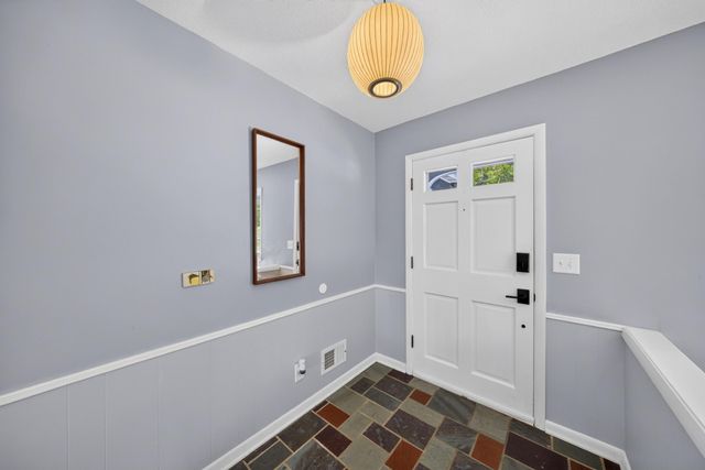 1516 Woodland Drive SW, Rochester, MN 55902
