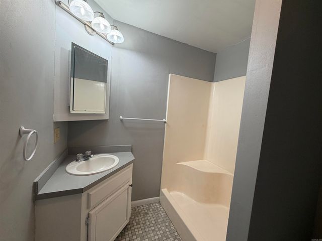 14 Concord Drive, White Hall, AR 71602