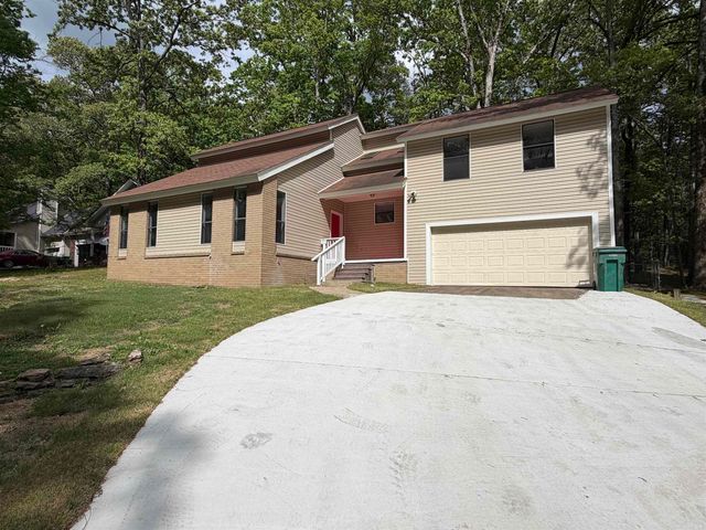 14 Concord Drive, White Hall, AR 71602