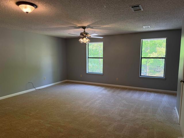 14 Concord Drive, White Hall, AR 71602