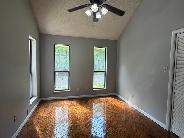 14 Concord Drive, White Hall, AR 71602