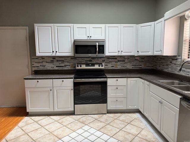 14 Concord Drive, White Hall, AR 71602