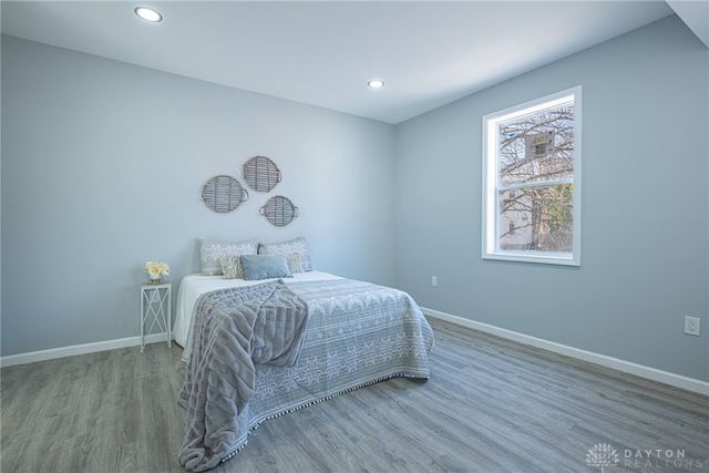 20 5 Oaks Avenue, Dayton, OH 45405