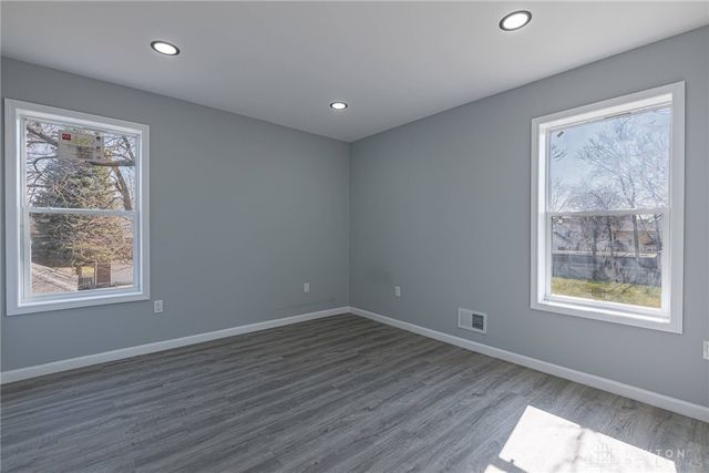 20 5 Oaks Avenue, Dayton, OH 45405