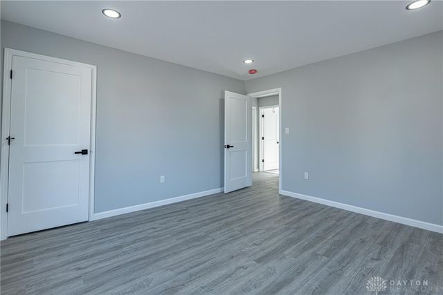 20 5 Oaks Avenue, Dayton, OH 45405