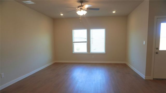2657 Eltonne Garden Dr, Corpus Christi, TX 78415