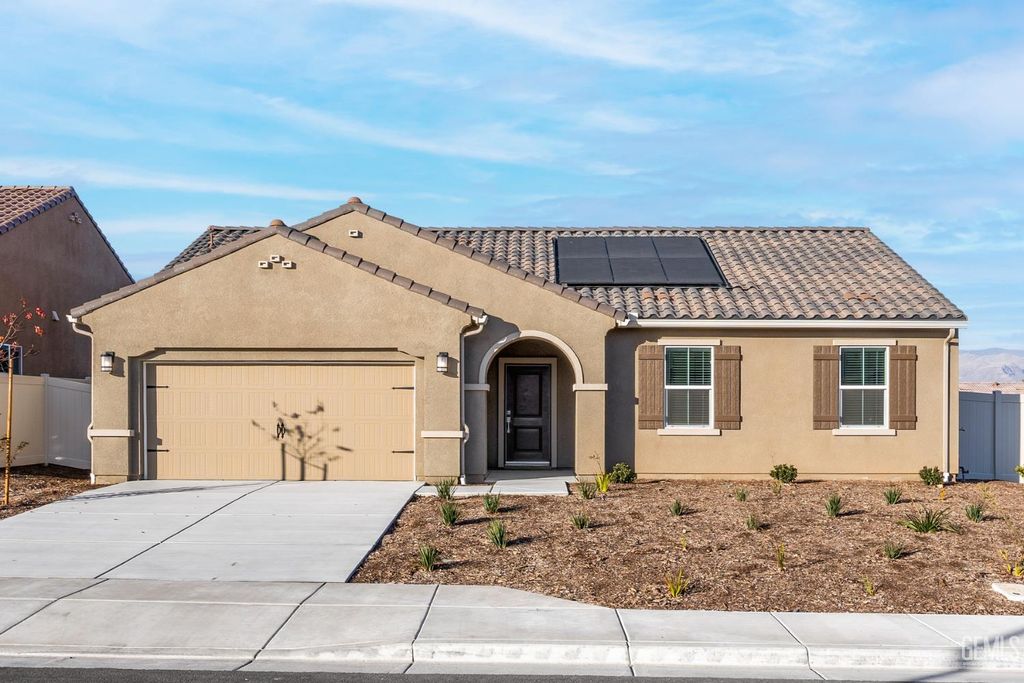 5127 Beaverhead Avenue, Bakersfield, CA 93306