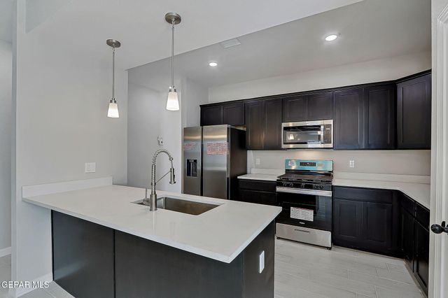 3944 SURMISE Street, El Paso, TX 79938