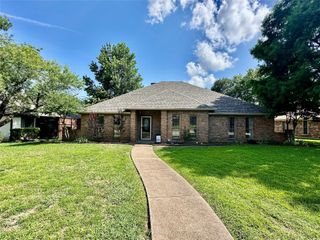 104 Toler Drive, Mesquite, TX 75149