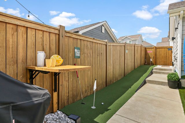 390 Hammock Ln, Spring Hill, TN 37174