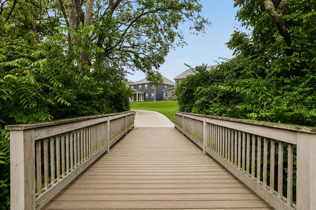 390 Hammock Ln, Spring Hill, TN 37174