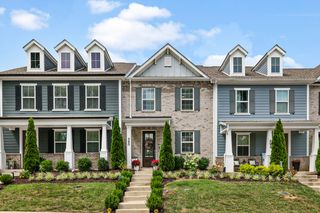 390 Hammock Ln, Spring Hill, TN 37174