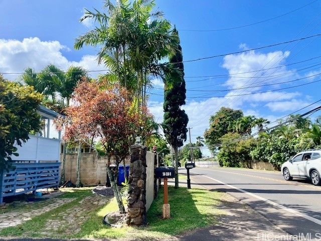 58-358 Kamehameha Highway B, Haleiwa, HI 96712