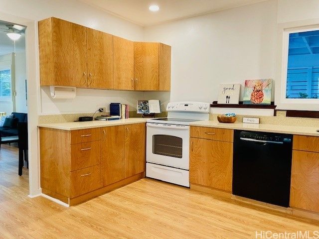 58-358 Kamehameha Highway B, Haleiwa, HI 96712