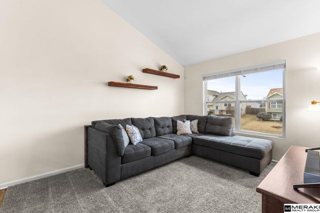 16121 Blackwalnut Street, Omaha, NE 68136