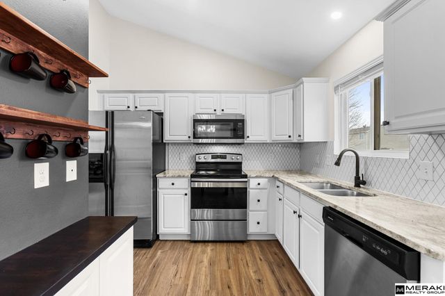 16121 Blackwalnut Street, Omaha, NE 68136